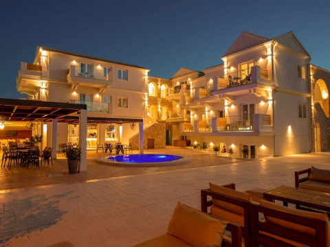 Ekati Mare Lifestyle Resort