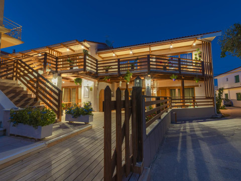 Ekati Mare Lifestyle Resort