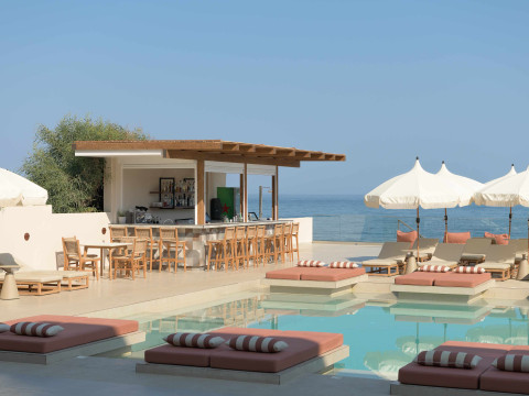 Ekavi Hotel