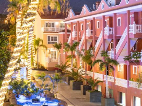 El Duque Hotel
