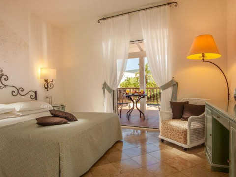 El Faro Hotel & Spa