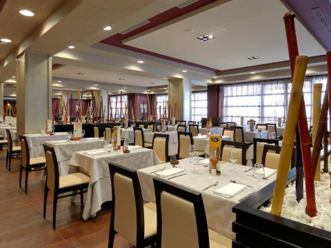 Elba Carlota Beach & Golf Resort