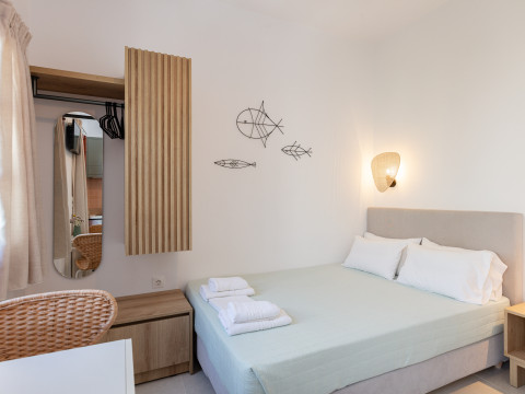 ELEFTHERIA APARTMENTS