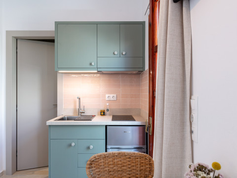 ELEFTHERIA APARTMENTS