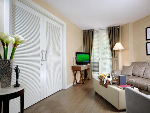 ELEGANCE HOTEL