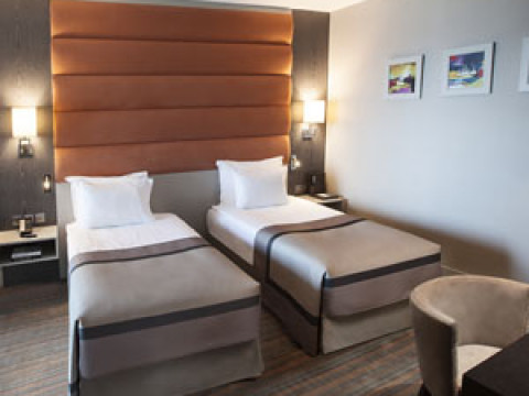 Elexus Resort & Casino