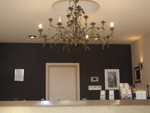 Elina Hotel