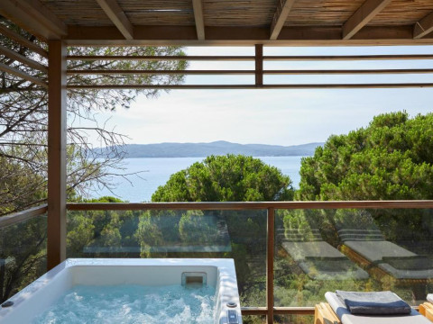 Elivi Skiathos (Koukounaries)