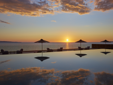 Elix, Mar-Bella Collection