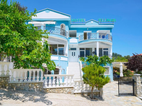 Ellinas Hotel
