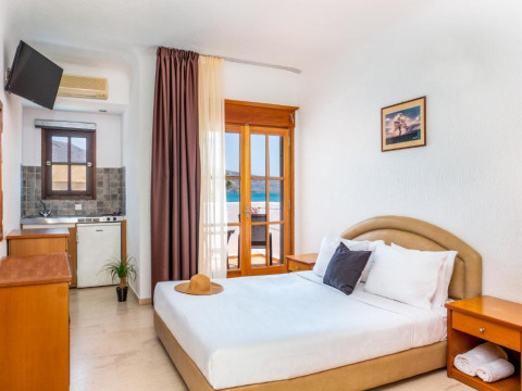 Elounda Alikes Suites & Studios