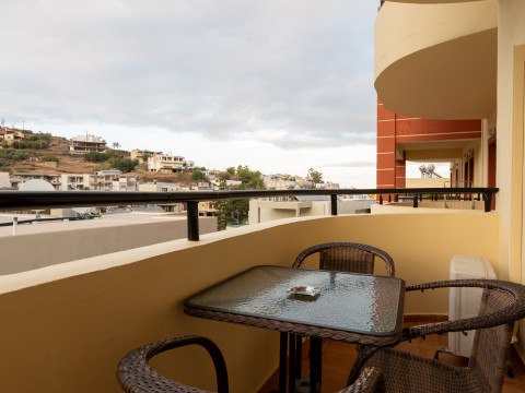 ELPIS APARTMENTS