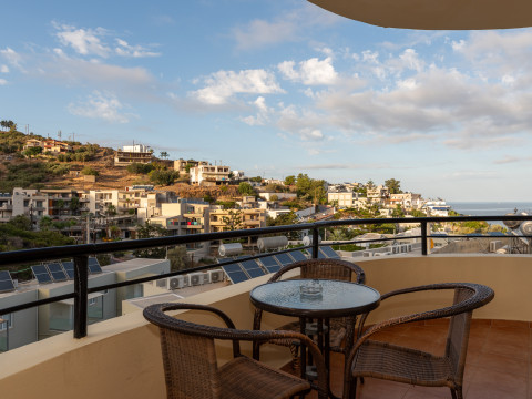 ELPIS APARTMENTS
