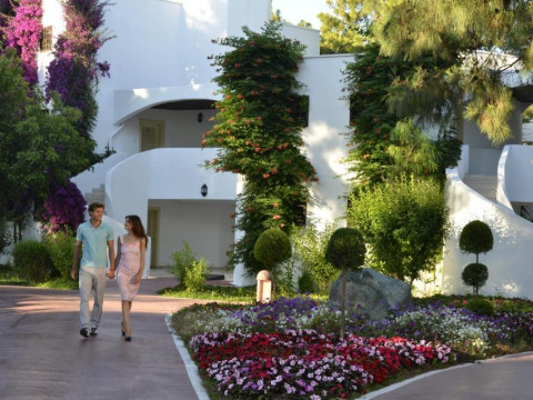 Hotel Emelda Sun Club
