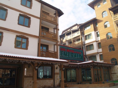 Emerald Apartment Complex