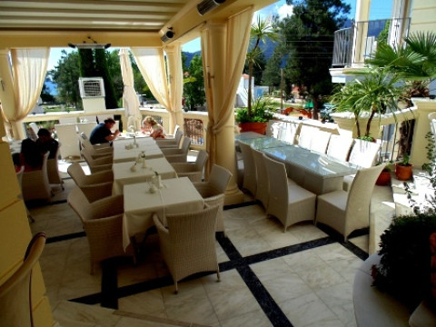 Enavlion Boutique Hotel