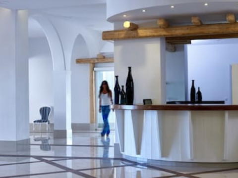 Epsilon Hotel Apartments