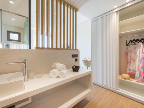 Eptanisos Beachfront Suites Zante