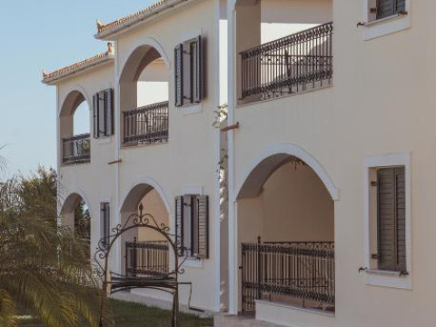 Erietta Aparthotel