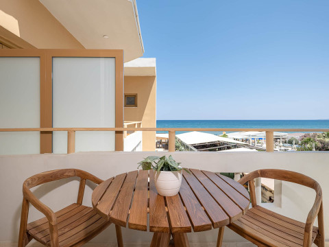 ESPERIDES BEACH HOTEL APARTMENTS
