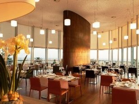 Eurostars Oasis Plaza