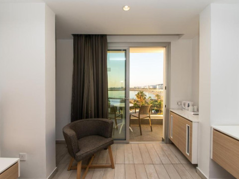 Evalena Beach Hotel