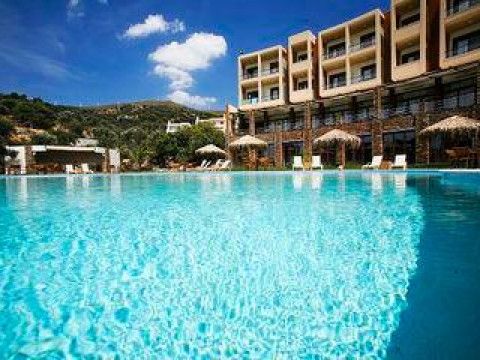 Evia Hotel & Suites