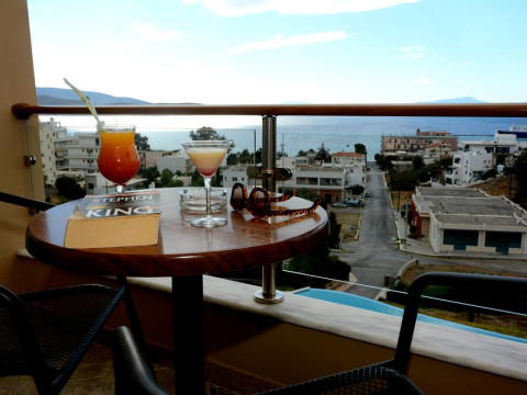Evia Hotel & Suites