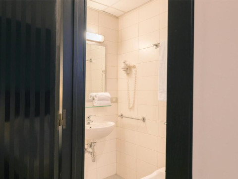 Executive Business Hotel