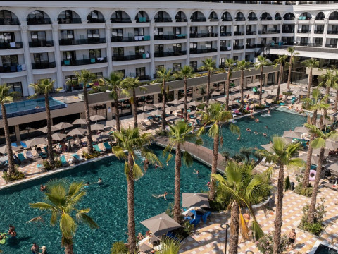 FAFA Aqua Palace Resort & Spa
