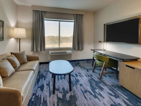 FAIRFIELD INN & SUITES BY MARRIOTT HOUSTON BROOKHOLLOW