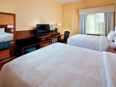 FAIRFIELD INN & SUITES BY MARRIOTT HOUSTON HOBBY AIRPORT.