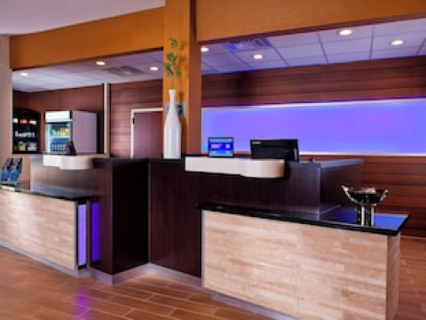 FAIRFIELD INN & SUITES BY MARRIOTT HOUSTON HOBBY AIRPORT.