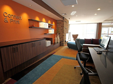 Fairfield Inn Suites London