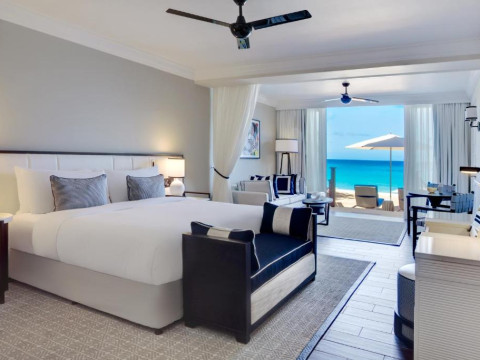 Fairmont Royal Pavilion Hotel