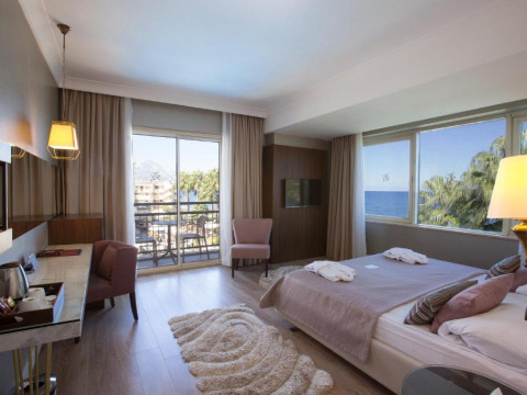 Fame Residence Kemer & Spa