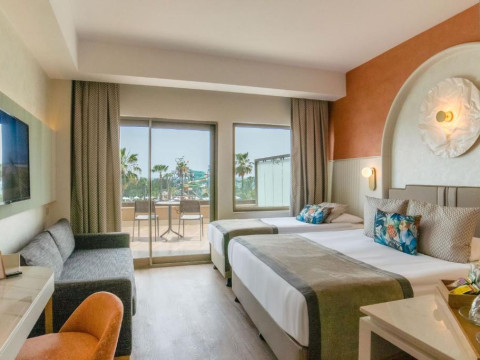 FAME RESIDENCE LARA  SPA