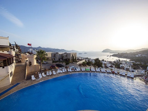 FAMILY BELVEDERE HOTEL