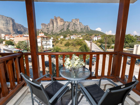 Famissi Hotel
