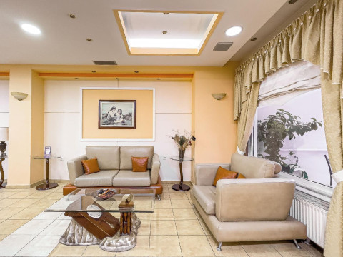 Faros 2 Hotel