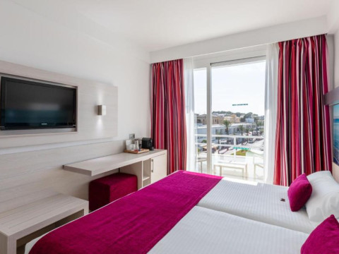 Ferrer Concord Hotel and Spa