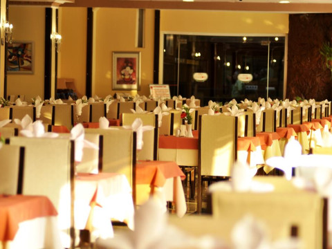 FIRST CLASS HOTEL
