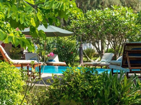 Flame Tree Cottage Hotel