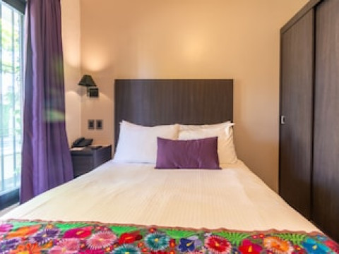 FLAMINGO INN