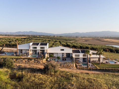 Flamingo Living Suites & Villas