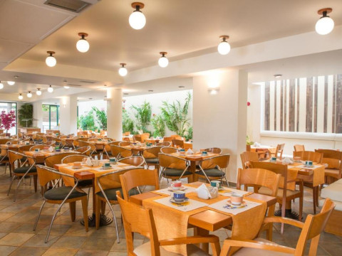 Flisvos Royal Hotel Tolo