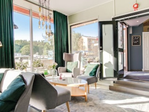 FLYGHOTELLET BROMMAPLAN
