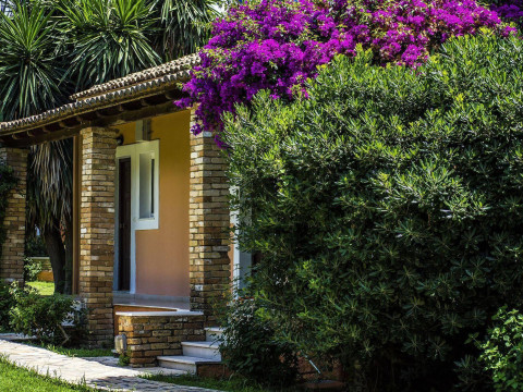FOLIES CORFU HOTEL APARTMENTS