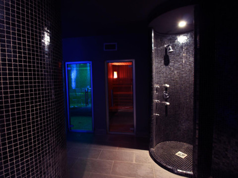 For You Hotel
