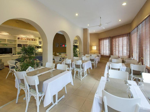 FORTUNA BEACH HOTEL